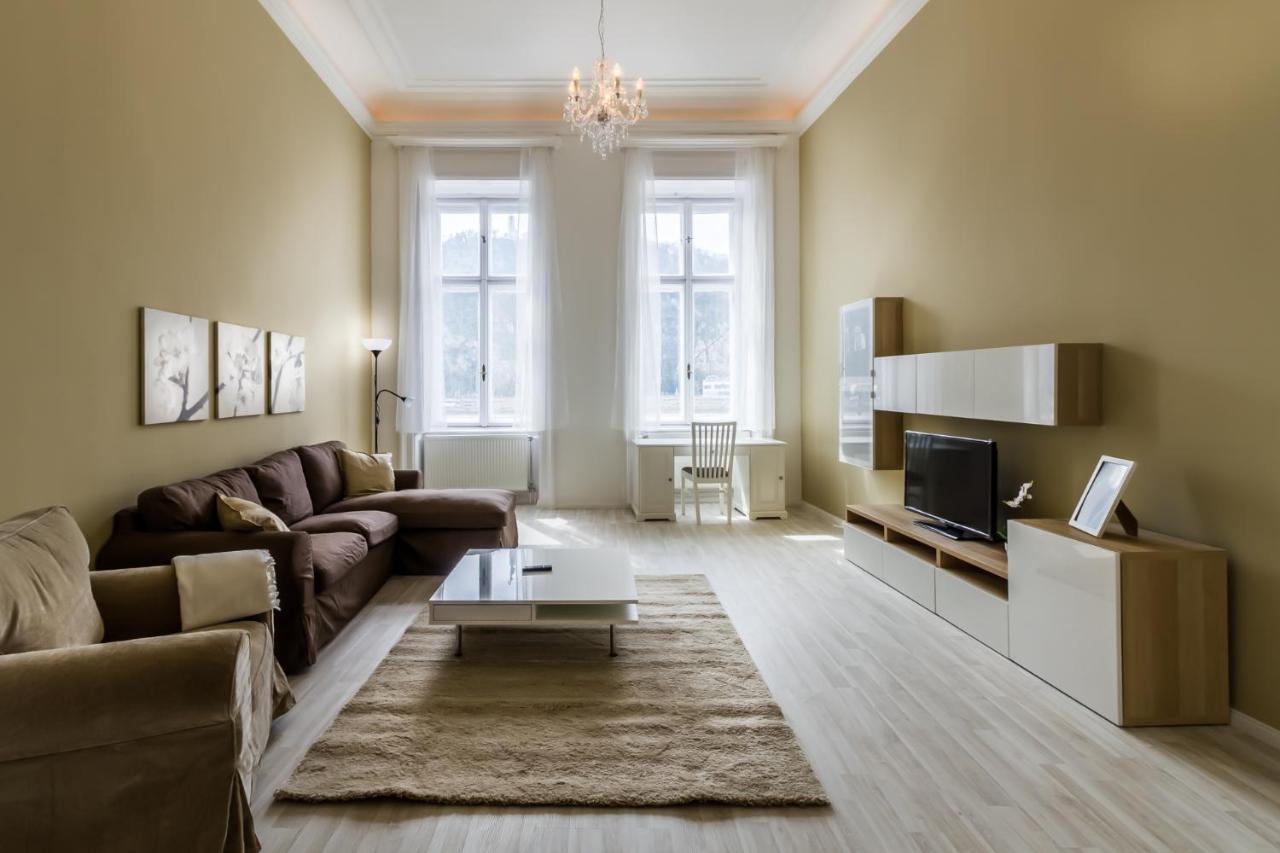 Spacious Riverside Residency - Magnificent View 布达佩斯 外观 照片
