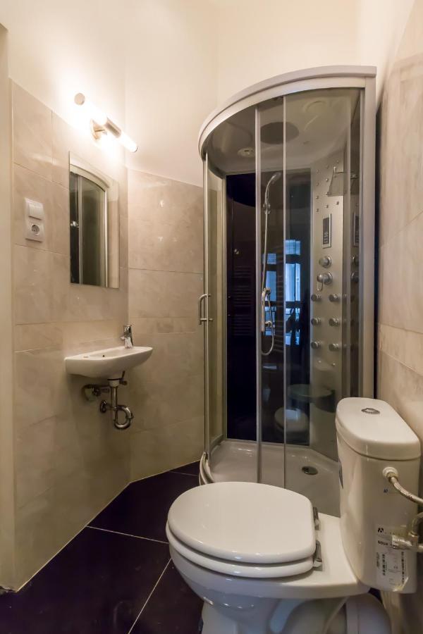 Spacious Riverside Residency - Magnificent View 布达佩斯 外观 照片